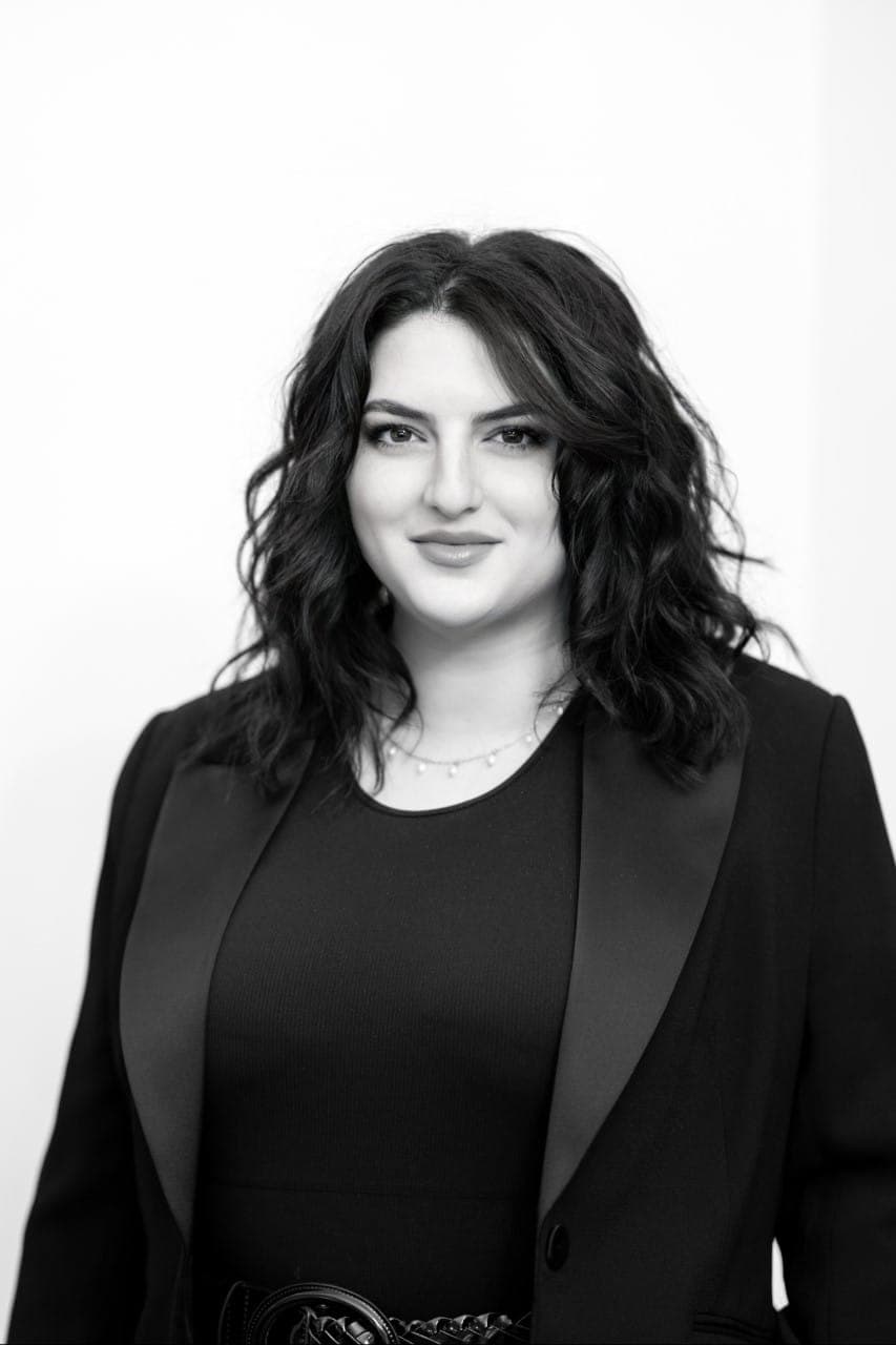 Assunta Cerino – Inhaberin · Friseurmeisterin und geprüfte Hair & Beauty Artistin